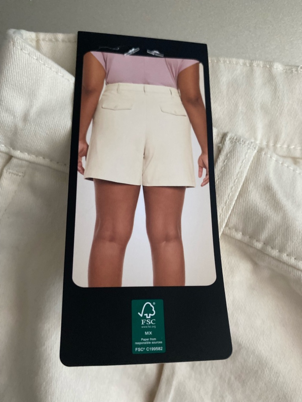 Banana Republic Cream Cotton Button-Front Shorts - Picture 4 of 4
